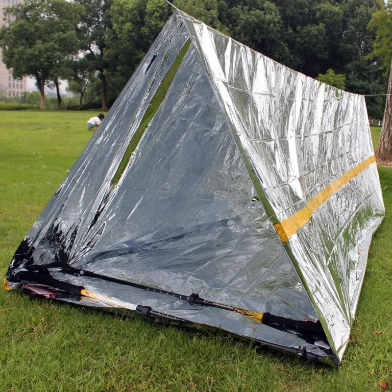 Outdoor Emergency Tent &amp; Survival Blanket – Essential Gear for Adventurers image 2